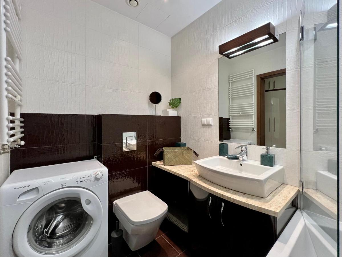 Platinum Tower Green Star Apart Warsaw Exterior photo