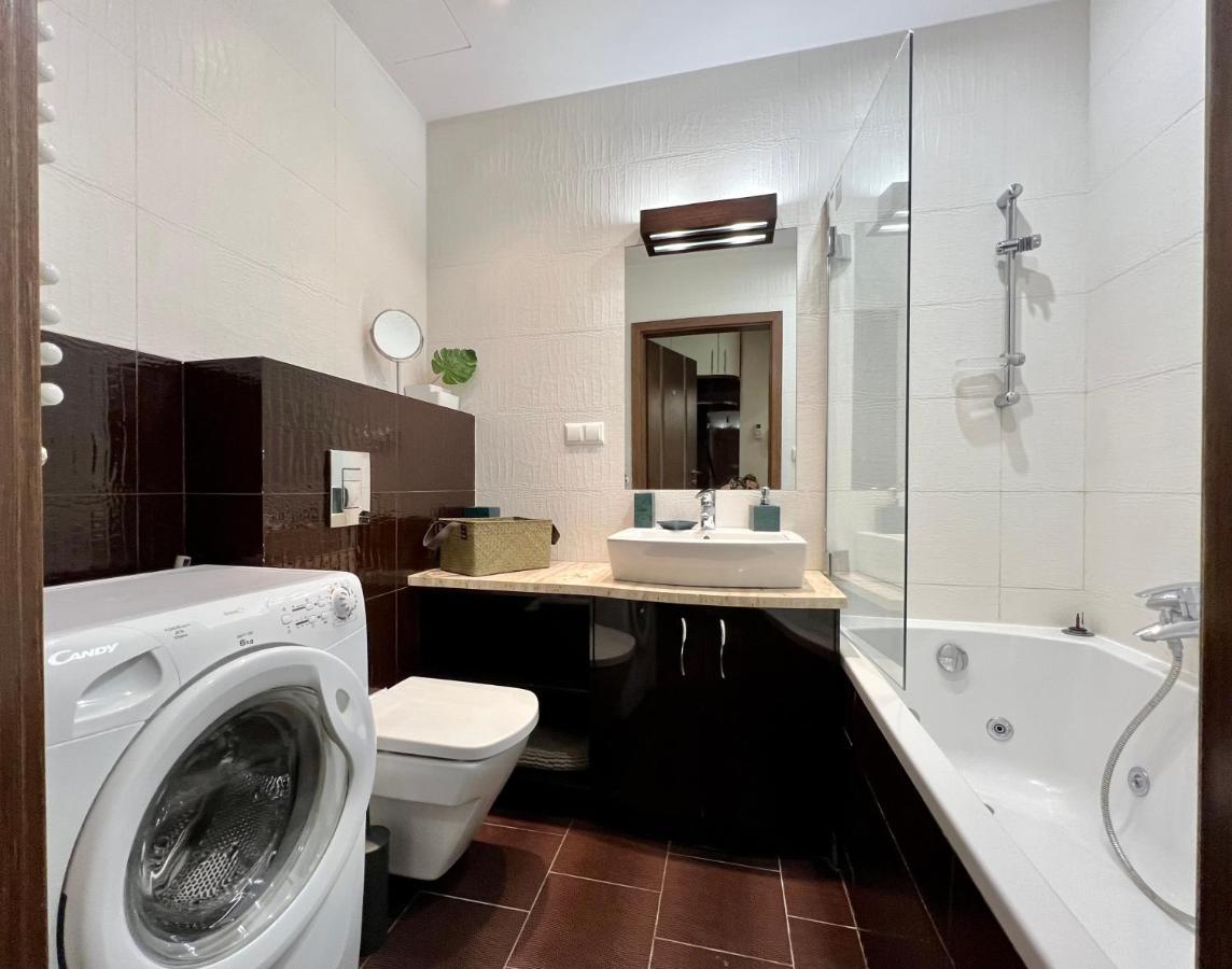Platinum Tower Green Star Apart Warsaw Exterior photo